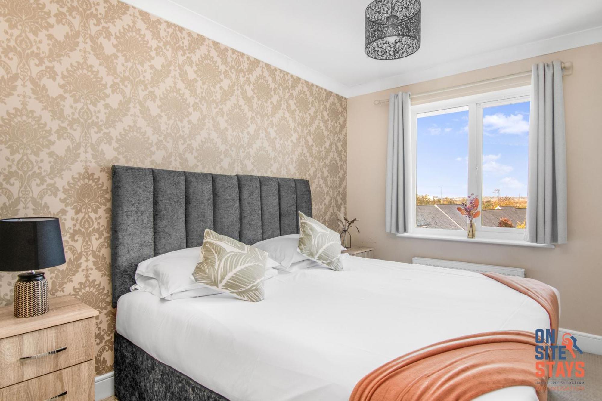 Onsitestays - Cosy 2-Bedroom Apartment With Free Parking, Wi-Fi & London Links Northfleet 외부 사진