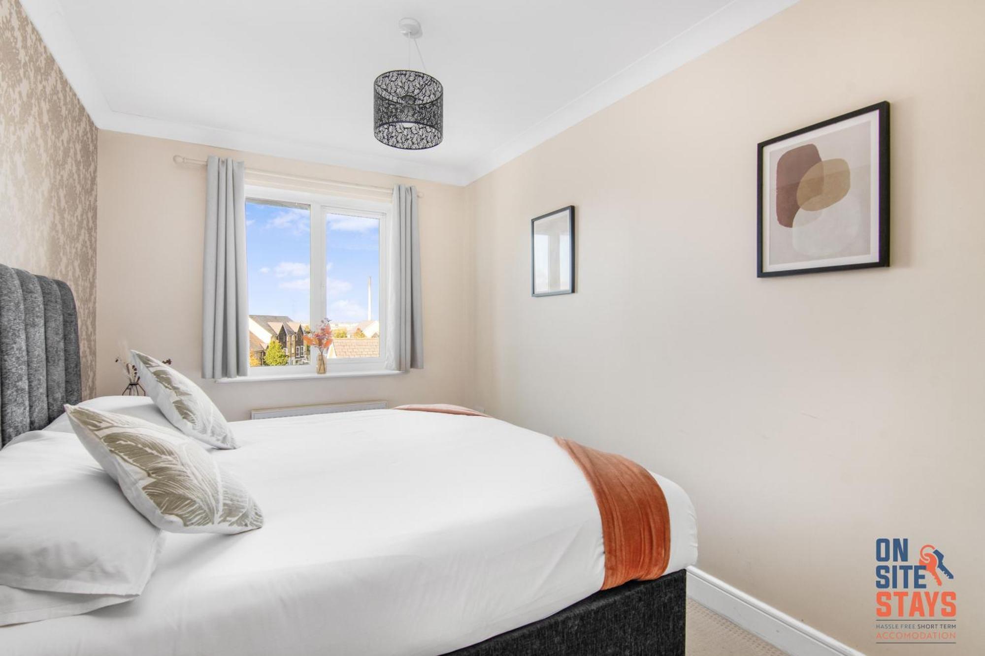 Onsitestays - Cosy 2-Bedroom Apartment With Free Parking, Wi-Fi & London Links Northfleet 외부 사진